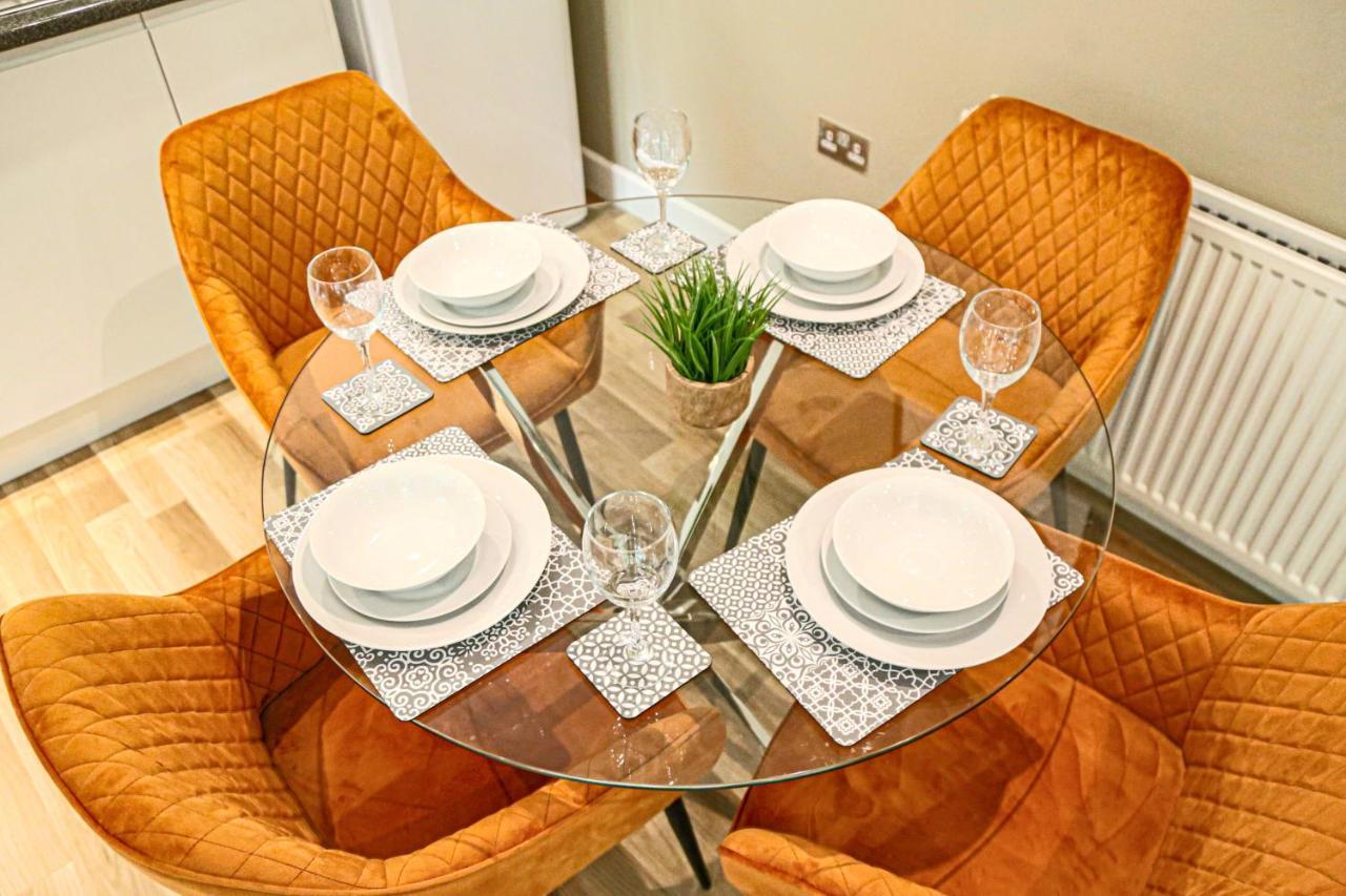 Campbell Park Apartment - City Centre - Free Parking, Balcony, Super-Fast Wifi And Smart Tv With Netflix By Yoko Property Милтън Кейнс Екстериор снимка