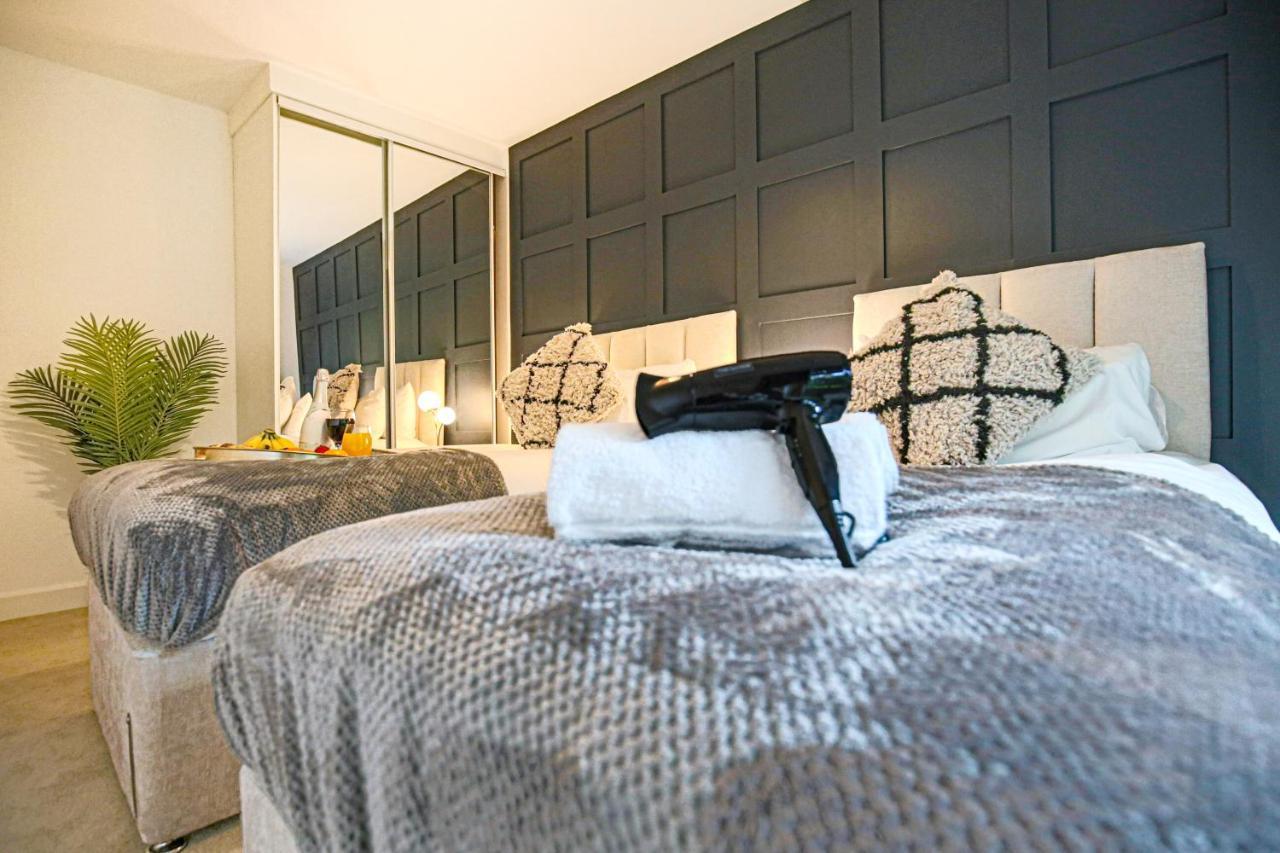 Campbell Park Apartment - City Centre - Free Parking, Balcony, Super-Fast Wifi And Smart Tv With Netflix By Yoko Property Милтън Кейнс Екстериор снимка